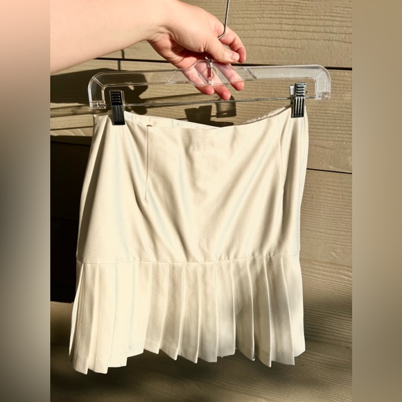 ZARA NEW BOX PLEAT MINI SKIRT - Picture 4 of 4